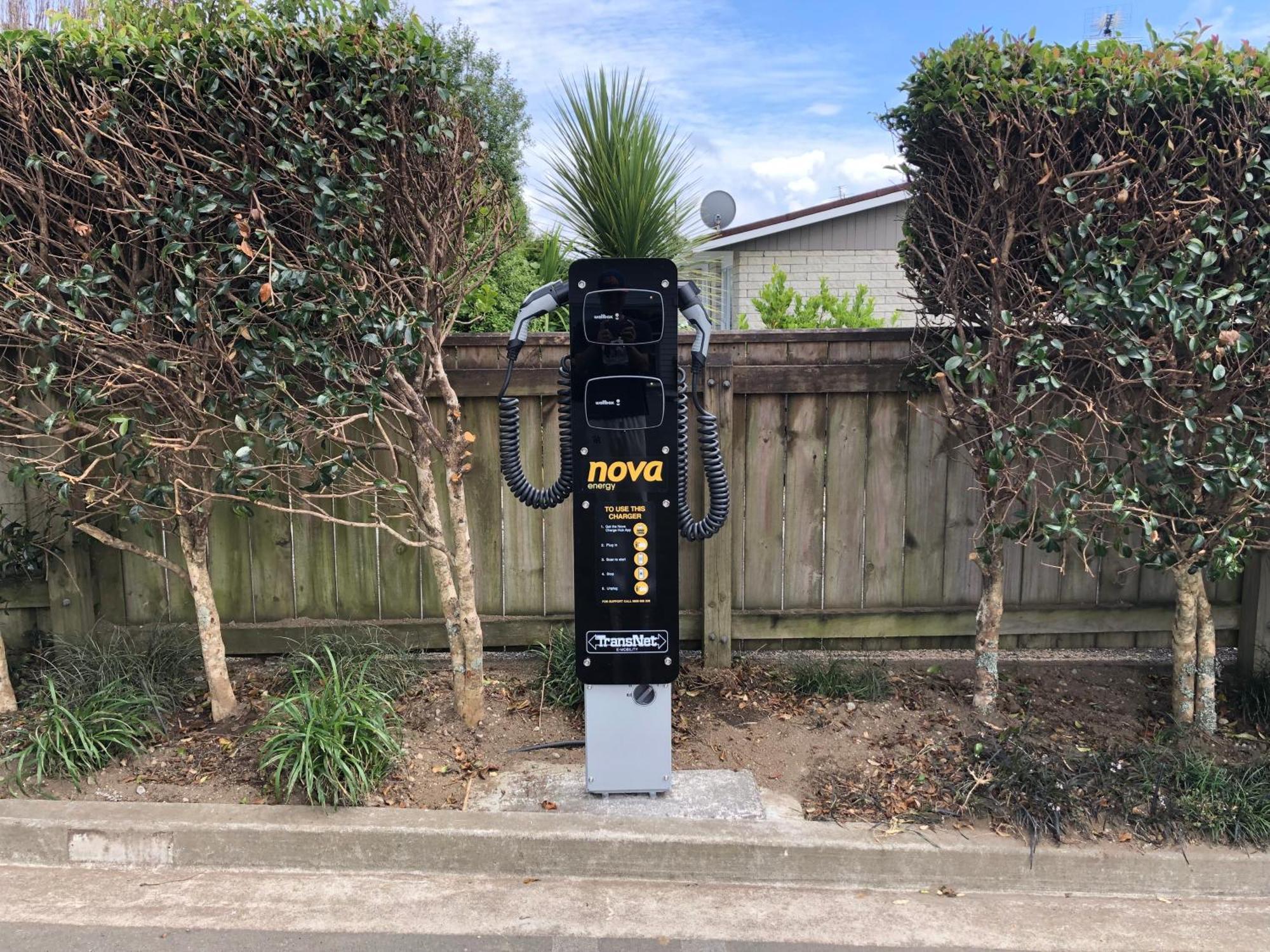 Pukekura Motor Lodge New Plymouth Ngoại thất bức ảnh Nova EV charging station