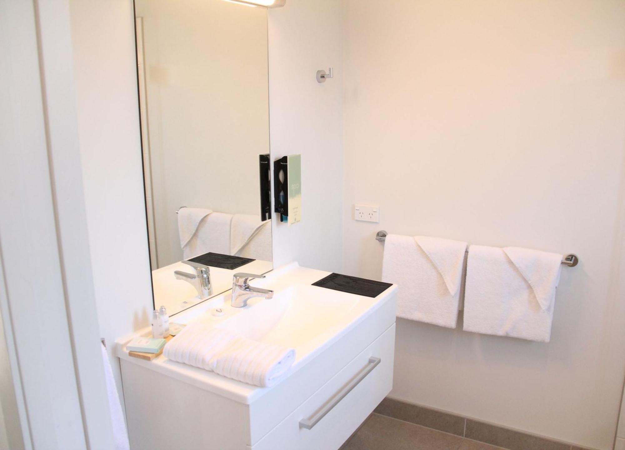 Pukekura Motor Lodge New Plymouth Phòng bức ảnh Bathroom
